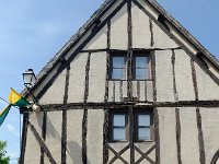 DSC0090 DxO  Une des plus vieilles maisons de Provins, maison à pans de bois.